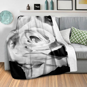 Blanc Bloom Blanket Blanket Clock Canvas