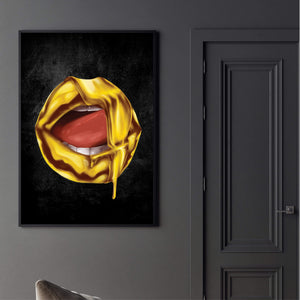 Dripping Gold Lips Clock Canvas