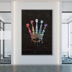 Graffiti Crown Clock Canvas