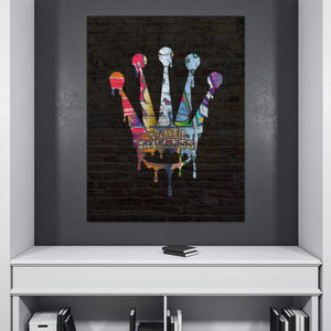 Graffiti Crown Clock Canvas