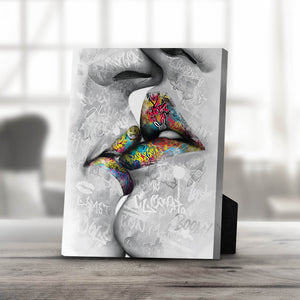Graffiti Kiss Desktop Canvas Desktop Canvas 20 x 25cm Clock Canvas