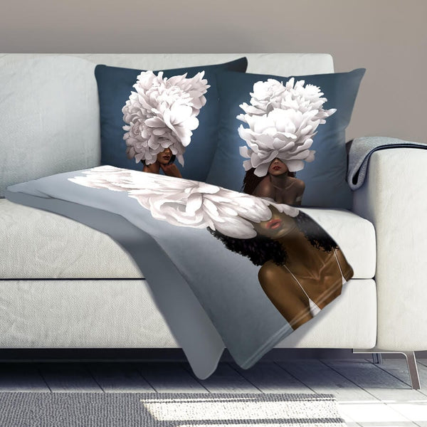Elegant Woman Dream Home Bundle Bundle 2 Cushions & 1 Blanket Clock Canvas