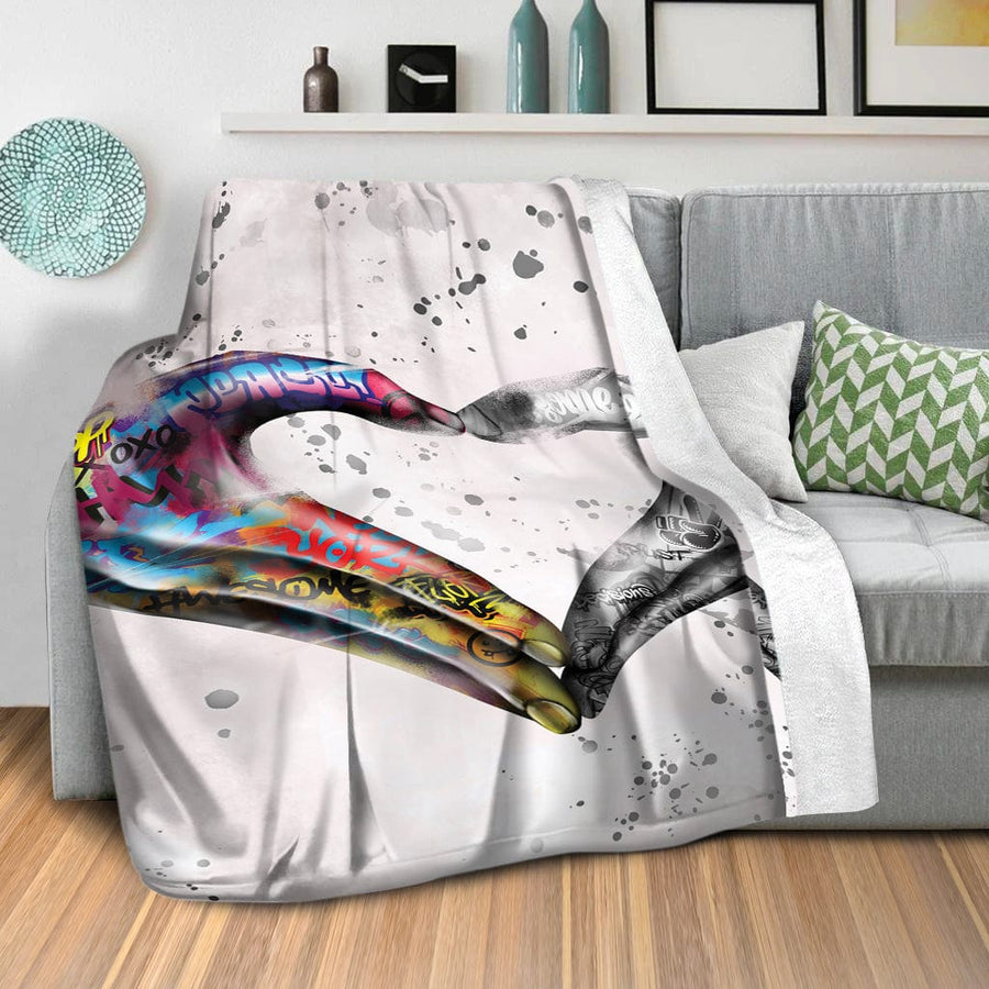 Graffiti Heart Blanket Blanket Clock Canvas