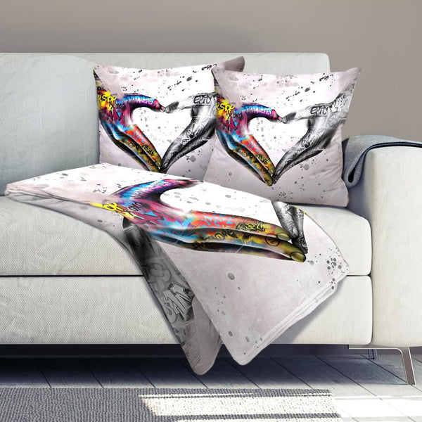 Graffiti Heart Dream Home Bundle Bundle 2 Cushions & 1 Blanket Clock Canvas