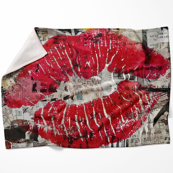 Kiss Collage Blanket Blanket 75 x 100cm Clock Canvas