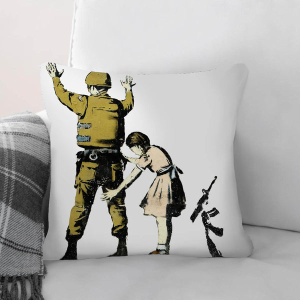 Banksy Girl And Soldier Cushion Cushion Cushion Square Clock Canvas