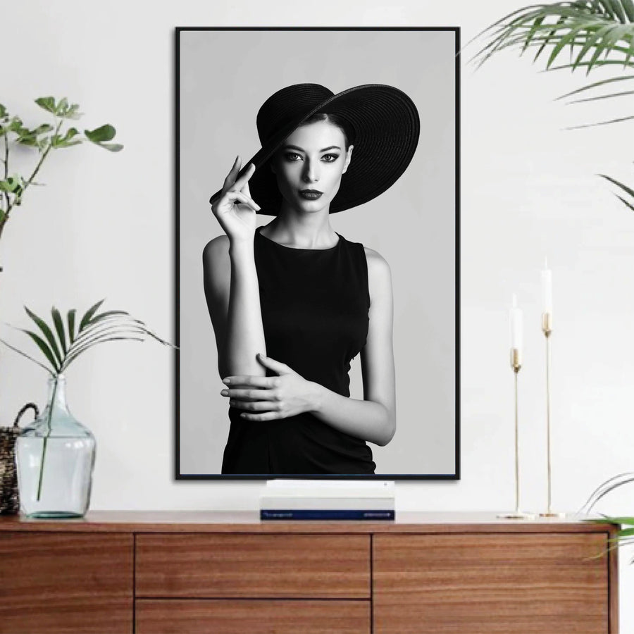 EnVogue Woman Canvas Art Clock Canvas