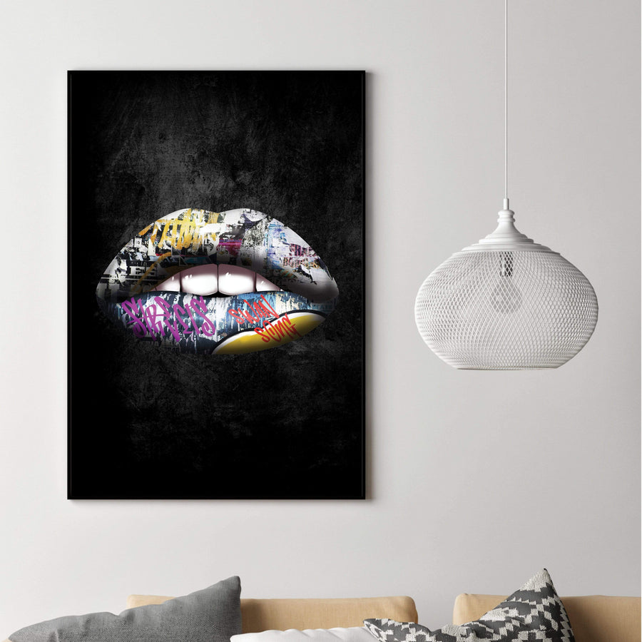 Graffiti Lips Clock Canvas