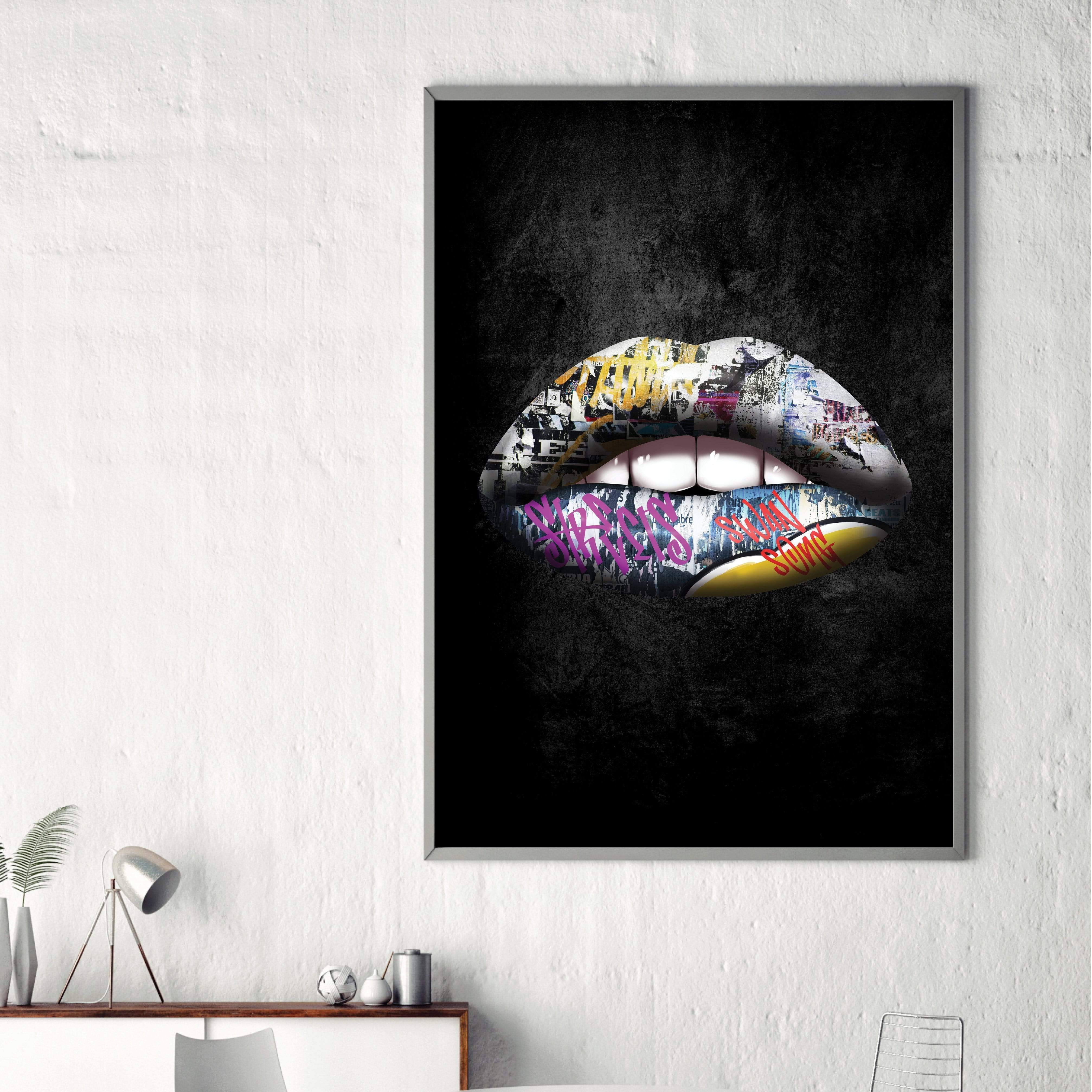 Graffiti Lips Clock Canvas